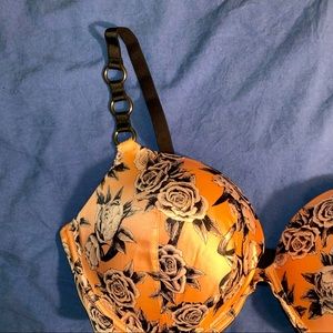 Victoria’s Secret Bra never worn